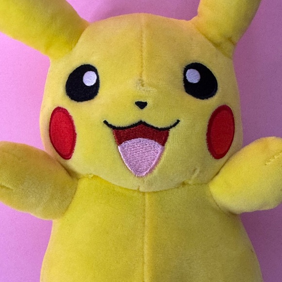 Pokemon Pikachu Stuffed Animal - Picture 6 of 6